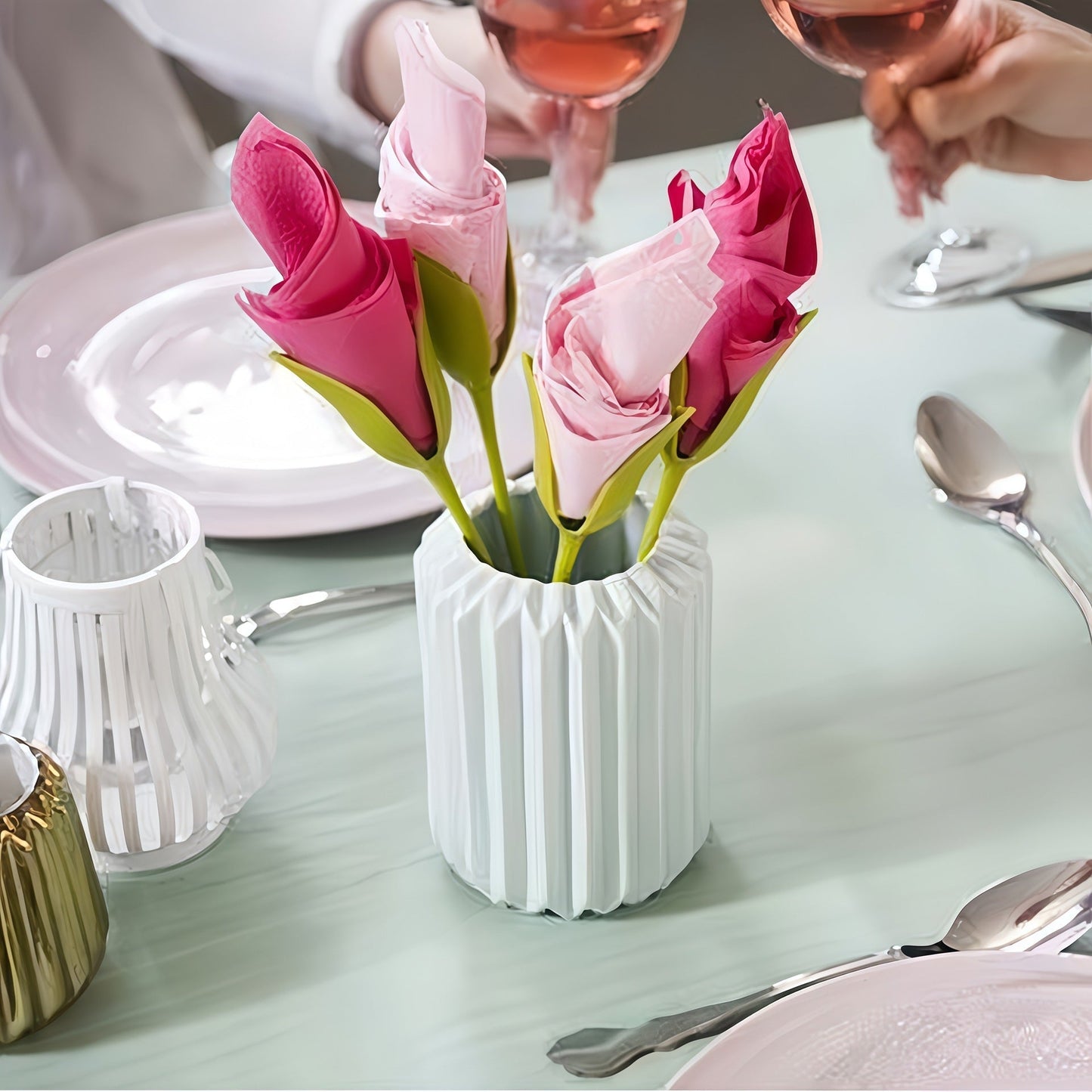 Slonkaz™ BloomTwist™ 3-Second Rose Maker — Turn Ordinary Napkins into Table Art